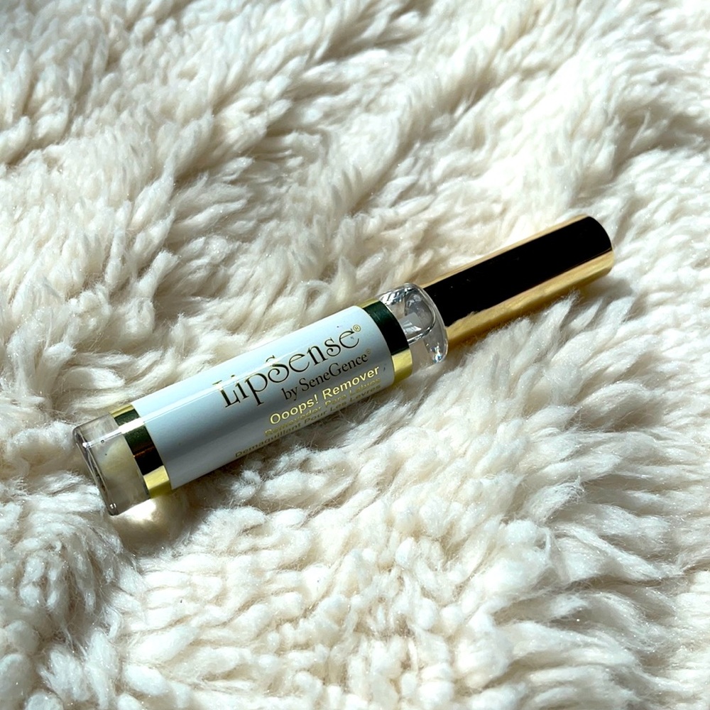 New Sealed Ooops Remover LipSense.